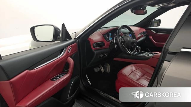Maserati Levante id 5028946 из Кореи 33