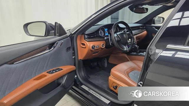 Maserati Quattroporte id 4895685 из Кореи 33