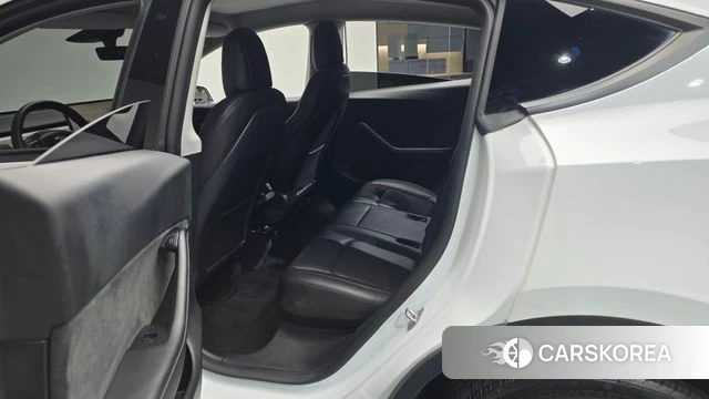 Tesla Model Y id 5017185 из Кореи 31