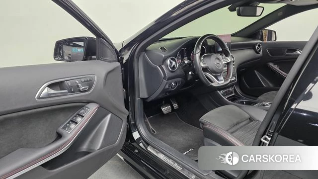 Mercedes-Benz A-Class W176 id 4988467 из Кореи 31
