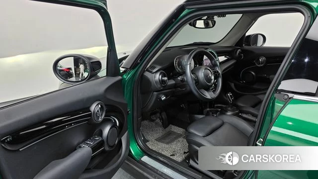 Mini Cooper id 5040718 из Кореи 32