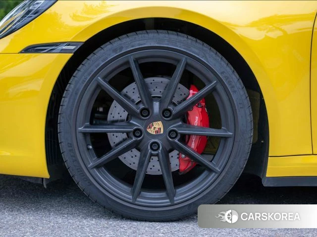 Porsche 911(992) id 4992398 из Кореи 19
