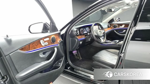 Mercedes-Benz E-Class W213 id 4983015 из Кореи 20