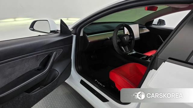 Tesla Model 3 id 4936752 из Кореи 30