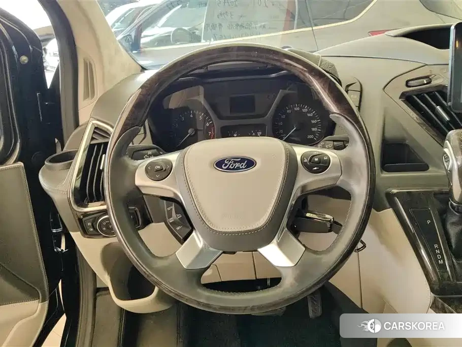 Ford Tourneo id 4515500 из Китая 16