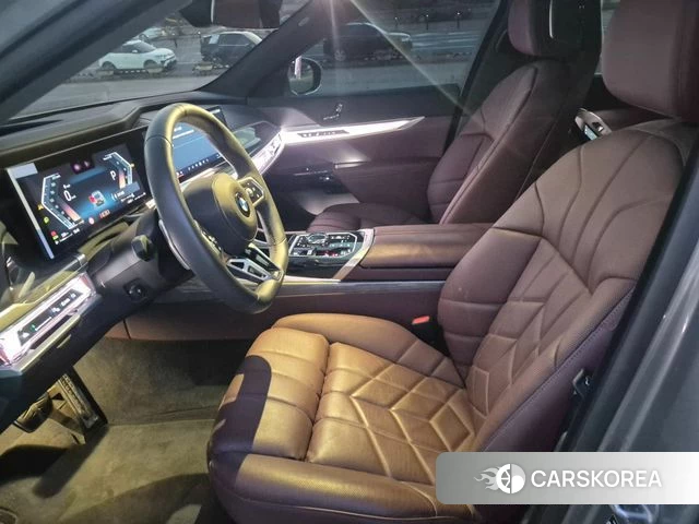 BMW 7 Series (G70) id 4928350 из Кореи 18