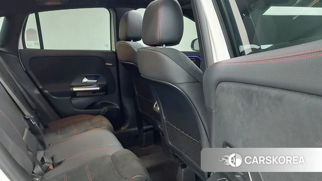 Mercedes-Benz GLA - Class H247 id 4995385 из Кореи 18