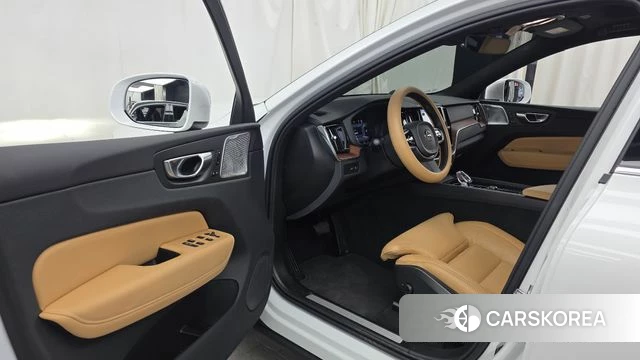 Volvo XC60 second Generation id 4990398 из Кореи 35