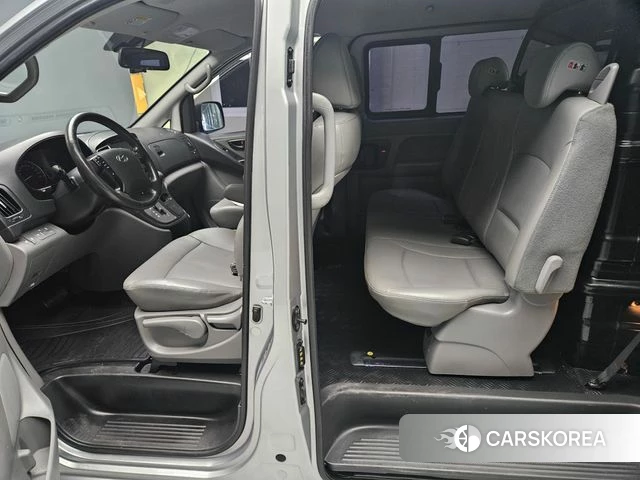 Hyundai The New Grand Starex id 4952771 из Кореи 18
