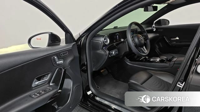 Mercedes-Benz A-Class W177 id 5018522 из Кореи 31