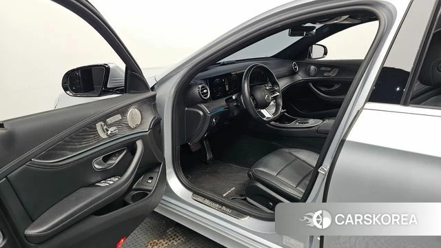 Mercedes-Benz E-Class W213 id 4929513 из Кореи 35