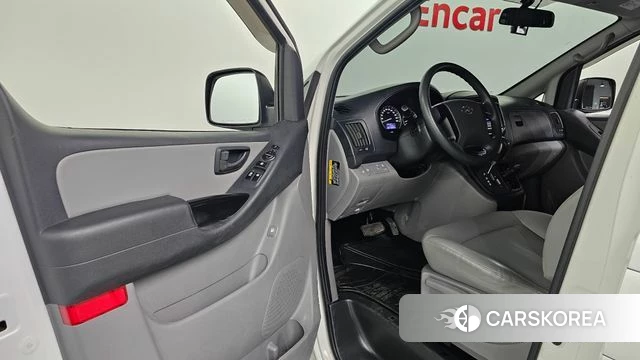 Hyundai The New Grand Starex id 5041298 из Кореи 31