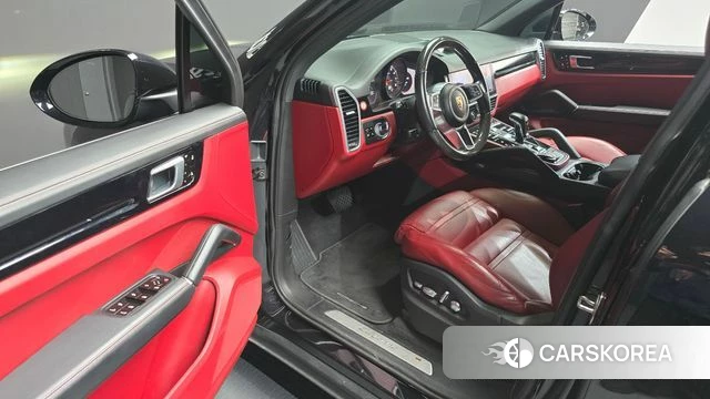 Porsche Cayenne (PO536) id 4930413 из Кореи 31