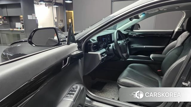 Hyundai Grandeur (GN7) id 5015832 из Кореи 33