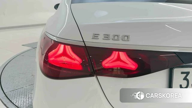 Mercedes-Benz E-Class W214 id 4995262 из Кореи 20