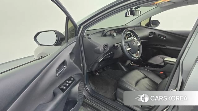 Toyota Prius 4th Generation id 4918839 из Кореи 31