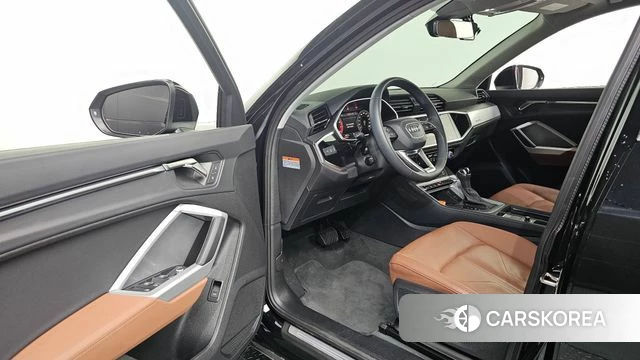 Audi Q3 (F3) id 5001595 из Кореи 32