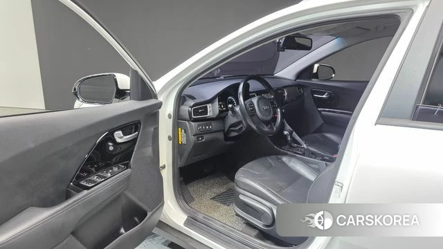 Kia Niro id 5048702 из Кореи 20