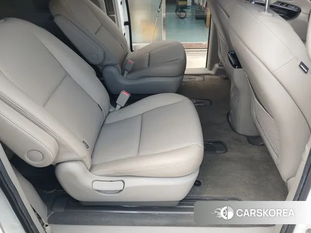 Kia The New Carnival id 3061002 из Кореи 17