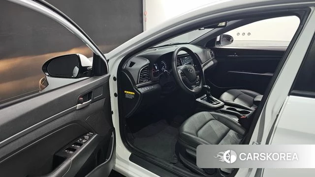 Hyundai Avante AD id 4978308 из Кореи 20