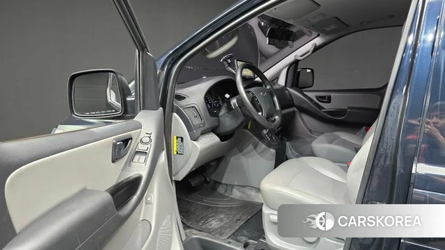 Hyundai The New Grand Starex id 4557085 из Кореи 20