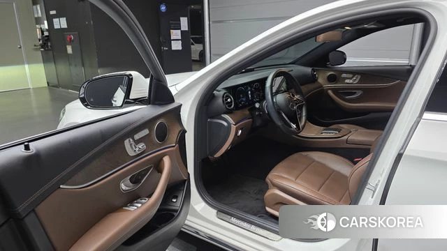 Mercedes-Benz E-Class W213 id 5027729 из Кореи 32