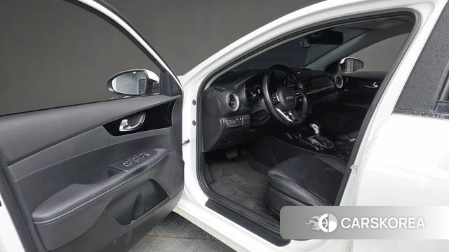 Kia The New K3 2nd generation id 4567376 из Кореи 35