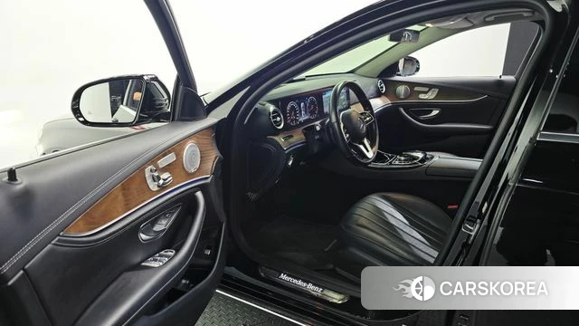 Mercedes-Benz E-Class W213 id 4930571 из Кореи 32