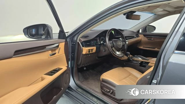 Lexus New ES300h id 4895567 из Кореи 20