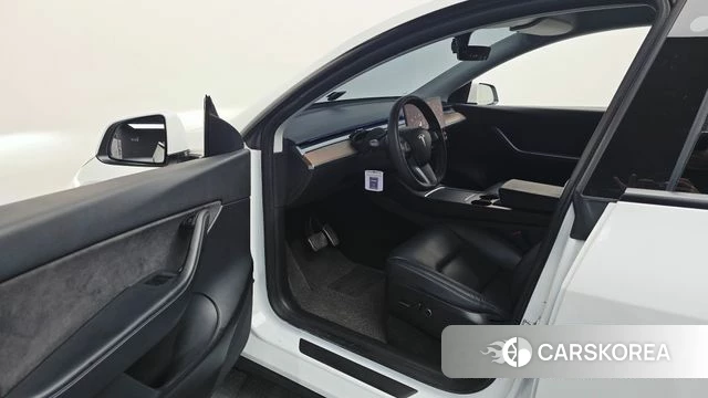 Tesla Model Y id 4683379 из Кореи 33