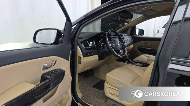 Kia The New Carnival id 5048091 из Кореи 32