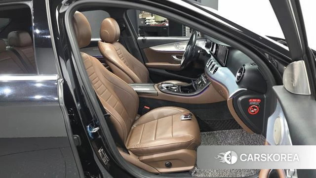 Mercedes-Benz E-Class W213 id 5003961 из Кореи 31