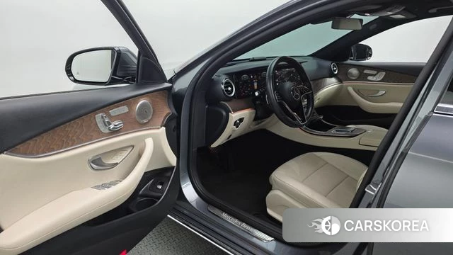 Mercedes-Benz E-Class W213 id 4981452 из Кореи 32