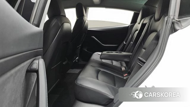 Tesla Model 3 id 4716885 из Кореи 30