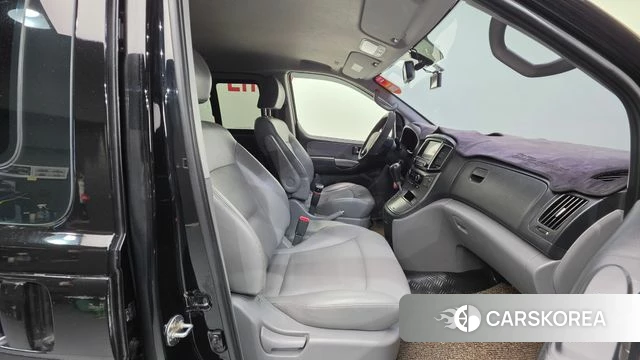 Hyundai The New Grand Starex id 4952899 из Кореи 30