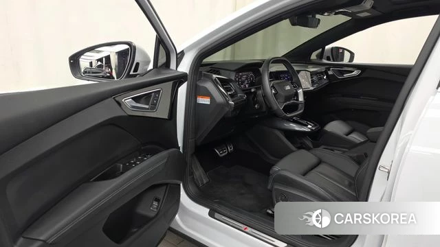 Audi Q4 e-Tron (F4) id 4752819 из Кореи 20
