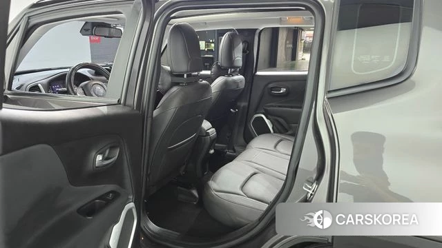Jeep Renegade id 4983070 из Кореи 30