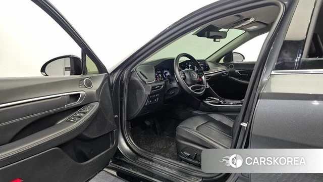 Hyundai Sonata (DN8) id 4580217 из Кореи 34