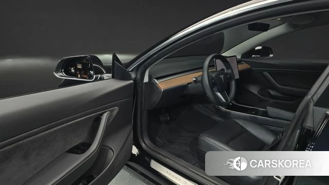 Tesla Model 3 id 4625749 из Кореи 30