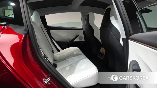 Tesla Model 3 id 5045472 из Кореи 38