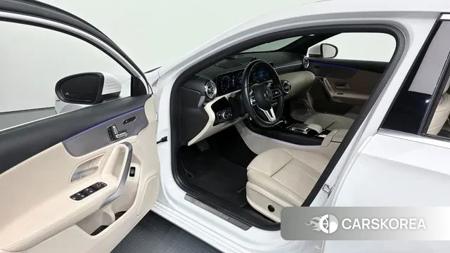 Mercedes-Benz A-Class W177 id 3307527 из Кореи 20