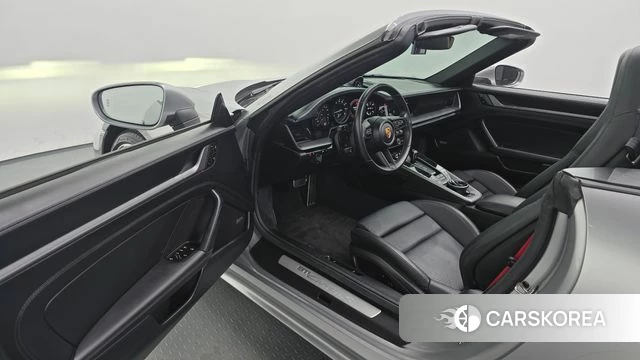 Porsche 911(992) id 4997709 из Кореи 38