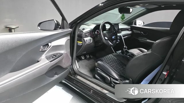 Hyundai Veloster (JS) id 4993372 из Кореи 30