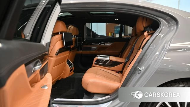 BMW 7 Series (G11) id 5022858 из Кореи 20