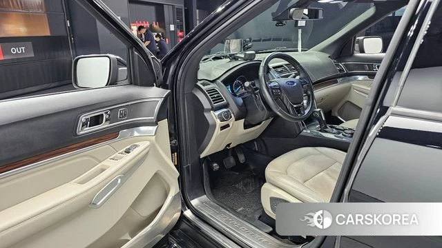Ford Explorer id 5004673 из Кореи 36