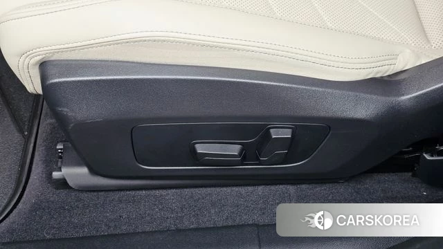 BMW iX2 (U10) id 4539944 из Кореи 13
