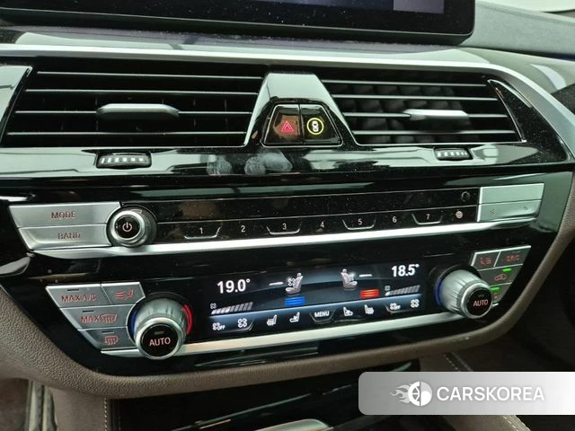 BMW 5 Series (G30) id 5002595 из Кореи 18