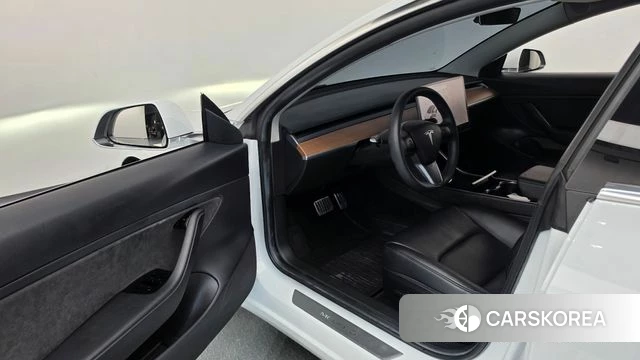 Tesla Model 3 id 4987639 из Кореи 31