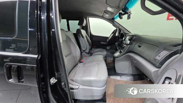 Hyundai The New Grand Starex id 4683908 из Кореи 20