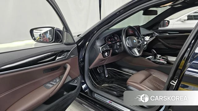BMW 5 Series (G30) id 4976843 из Кореи 20